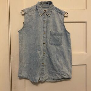 Sleeveless Denim shirt